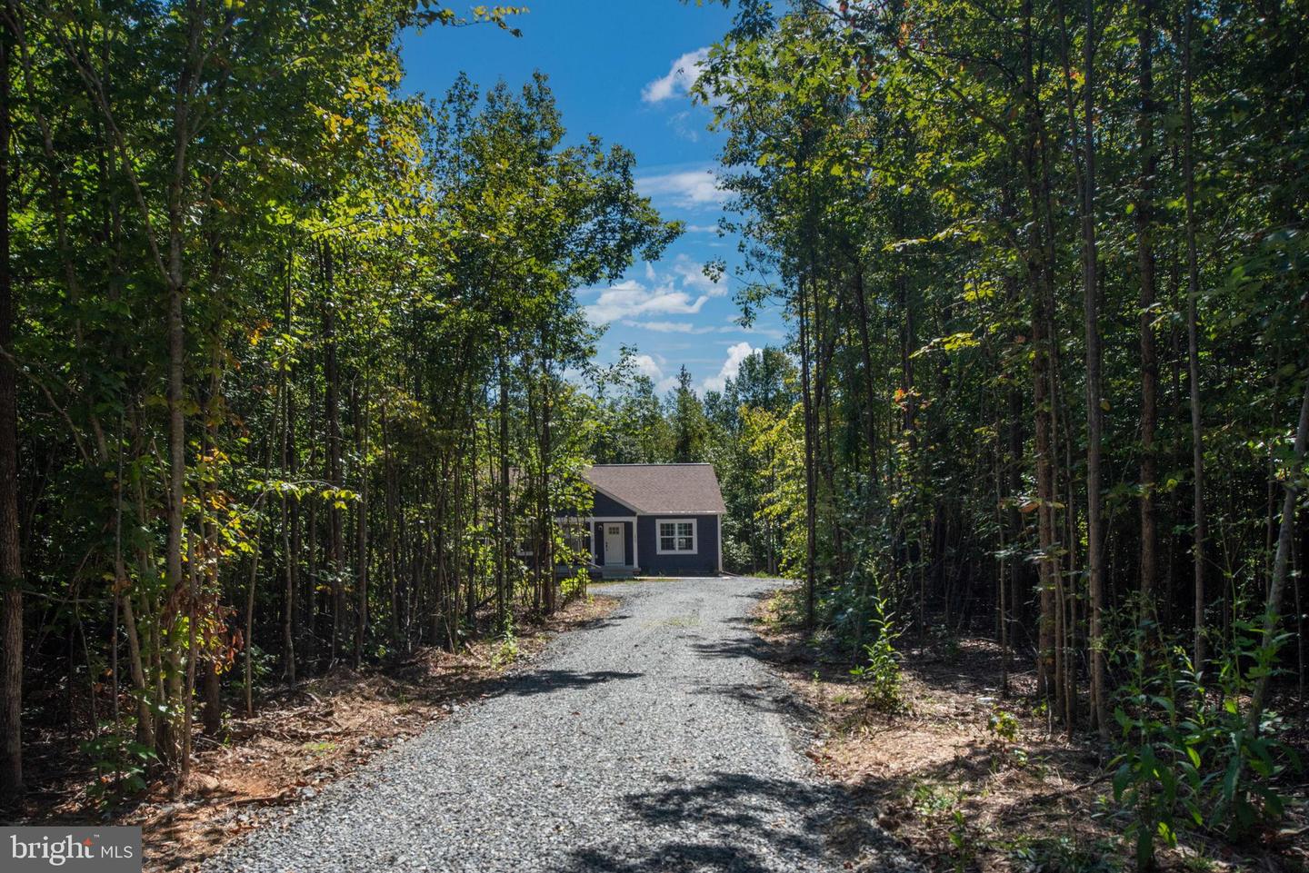 1829 BUTLER RD, BEAVERDAM, Virginia 23015, 5 Bedrooms Bedrooms, ,3 BathroomsBathrooms,Residential,For sale,1829 BUTLER RD,VASP2035230 MLS # VASP2035230
