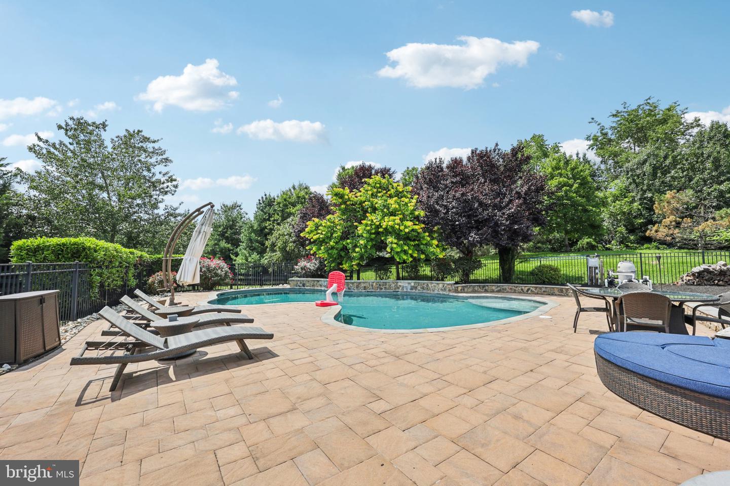 7040 HI ROCK RIDGE RD, WARRENTON, Virginia 20187, 5 Bedrooms Bedrooms, ,4 BathroomsBathrooms,Residential,For sale,7040 HI ROCK RIDGE RD,VAFQ2017828 MLS # VAFQ2017828