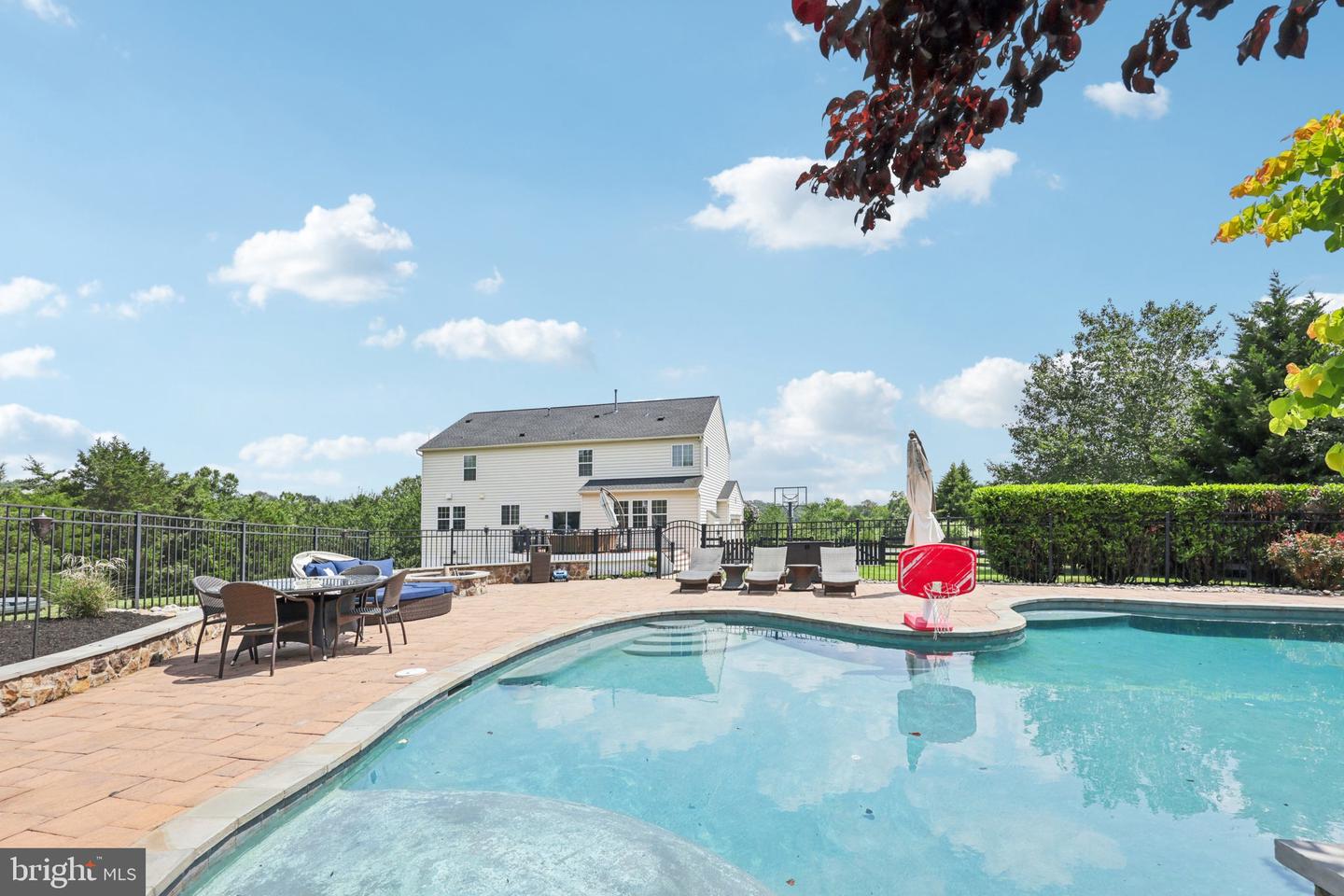 7040 HI ROCK RIDGE RD, WARRENTON, Virginia 20187, 5 Bedrooms Bedrooms, ,4 BathroomsBathrooms,Residential,For sale,7040 HI ROCK RIDGE RD,VAFQ2017828 MLS # VAFQ2017828