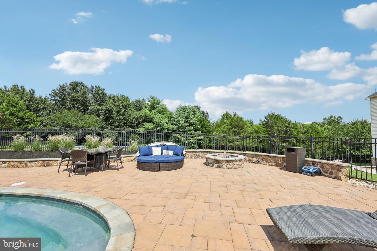 7040 HI ROCK RIDGE RD, WARRENTON, Virginia 20187, 5 Bedrooms Bedrooms, ,4 BathroomsBathrooms,Residential,For sale,7040 HI ROCK RIDGE RD,VAFQ2017828 MLS # VAFQ2017828