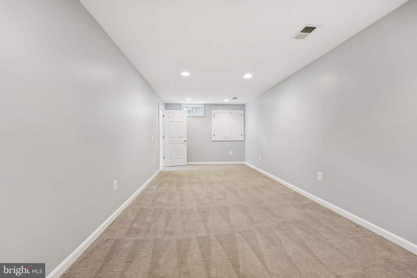 7040 HI ROCK RIDGE RD, WARRENTON, Virginia 20187, 5 Bedrooms Bedrooms, ,4 BathroomsBathrooms,Residential,For sale,7040 HI ROCK RIDGE RD,VAFQ2017828 MLS # VAFQ2017828