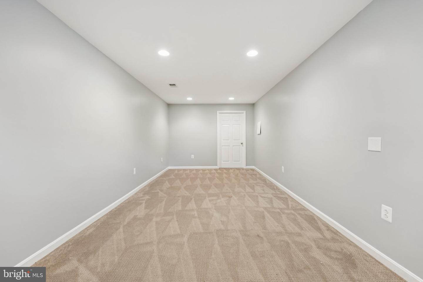 7040 HI ROCK RIDGE RD, WARRENTON, Virginia 20187, 5 Bedrooms Bedrooms, ,4 BathroomsBathrooms,Residential,For sale,7040 HI ROCK RIDGE RD,VAFQ2017828 MLS # VAFQ2017828