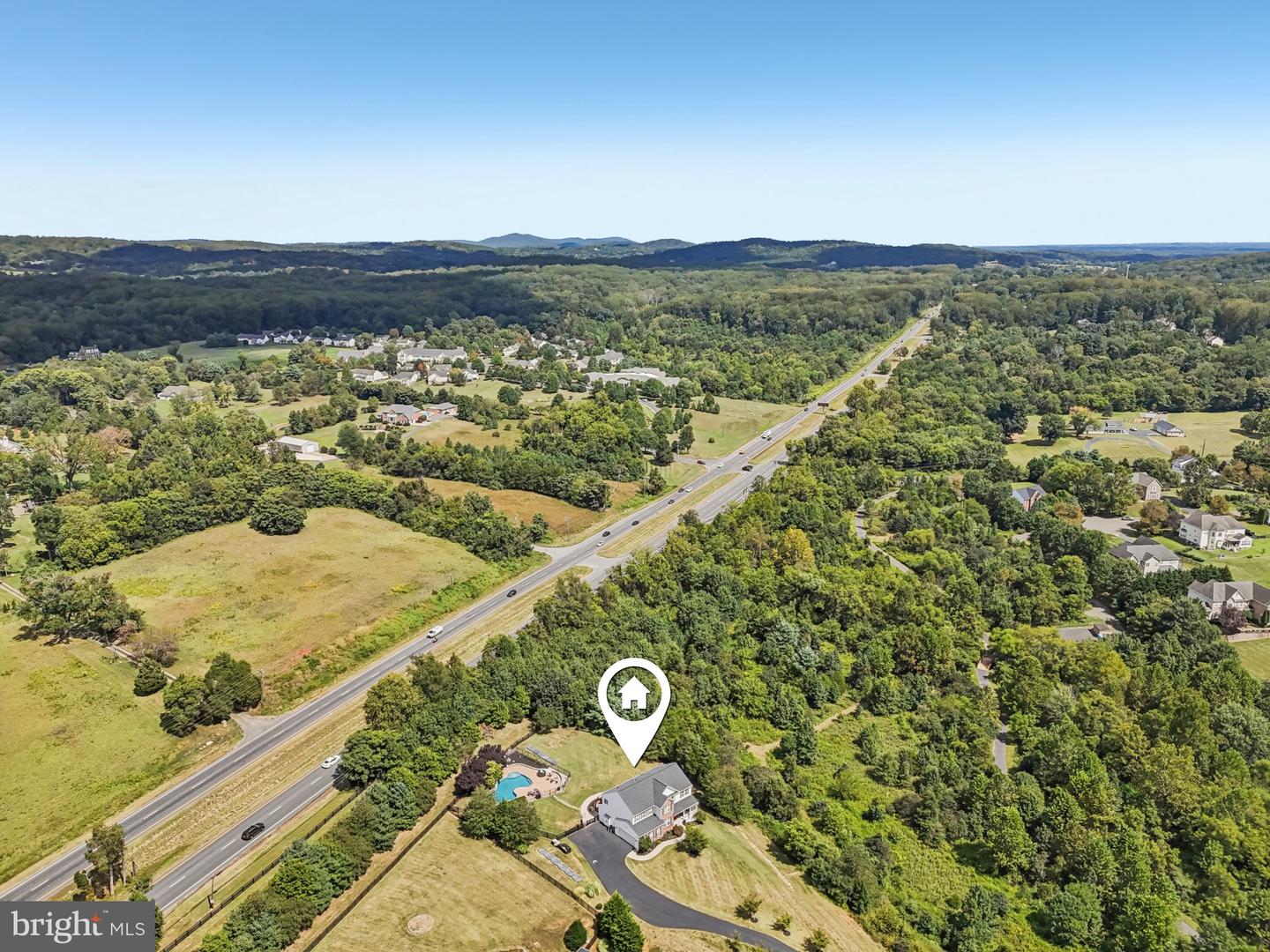 7040 HI ROCK RIDGE RD, WARRENTON, Virginia 20187, 5 Bedrooms Bedrooms, ,4 BathroomsBathrooms,Residential,For sale,7040 HI ROCK RIDGE RD,VAFQ2017828 MLS # VAFQ2017828