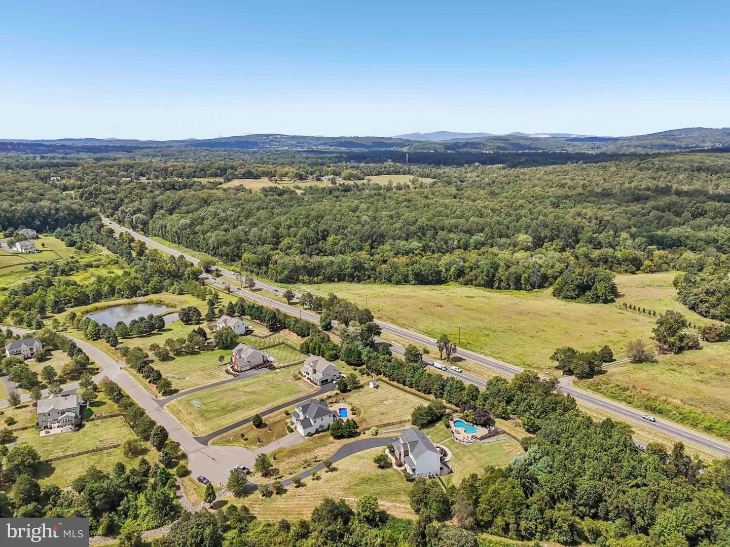 7040 HI ROCK RIDGE RD, WARRENTON, Virginia 20187, 5 Bedrooms Bedrooms, ,4 BathroomsBathrooms,Residential,For sale,7040 HI ROCK RIDGE RD,VAFQ2017828 MLS # VAFQ2017828