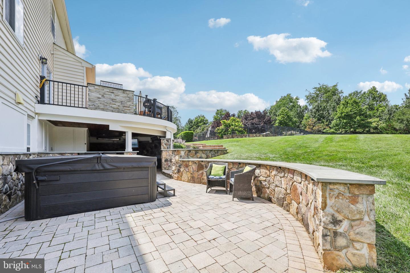 7040 HI ROCK RIDGE RD, WARRENTON, Virginia 20187, 5 Bedrooms Bedrooms, ,4 BathroomsBathrooms,Residential,For sale,7040 HI ROCK RIDGE RD,VAFQ2017828 MLS # VAFQ2017828