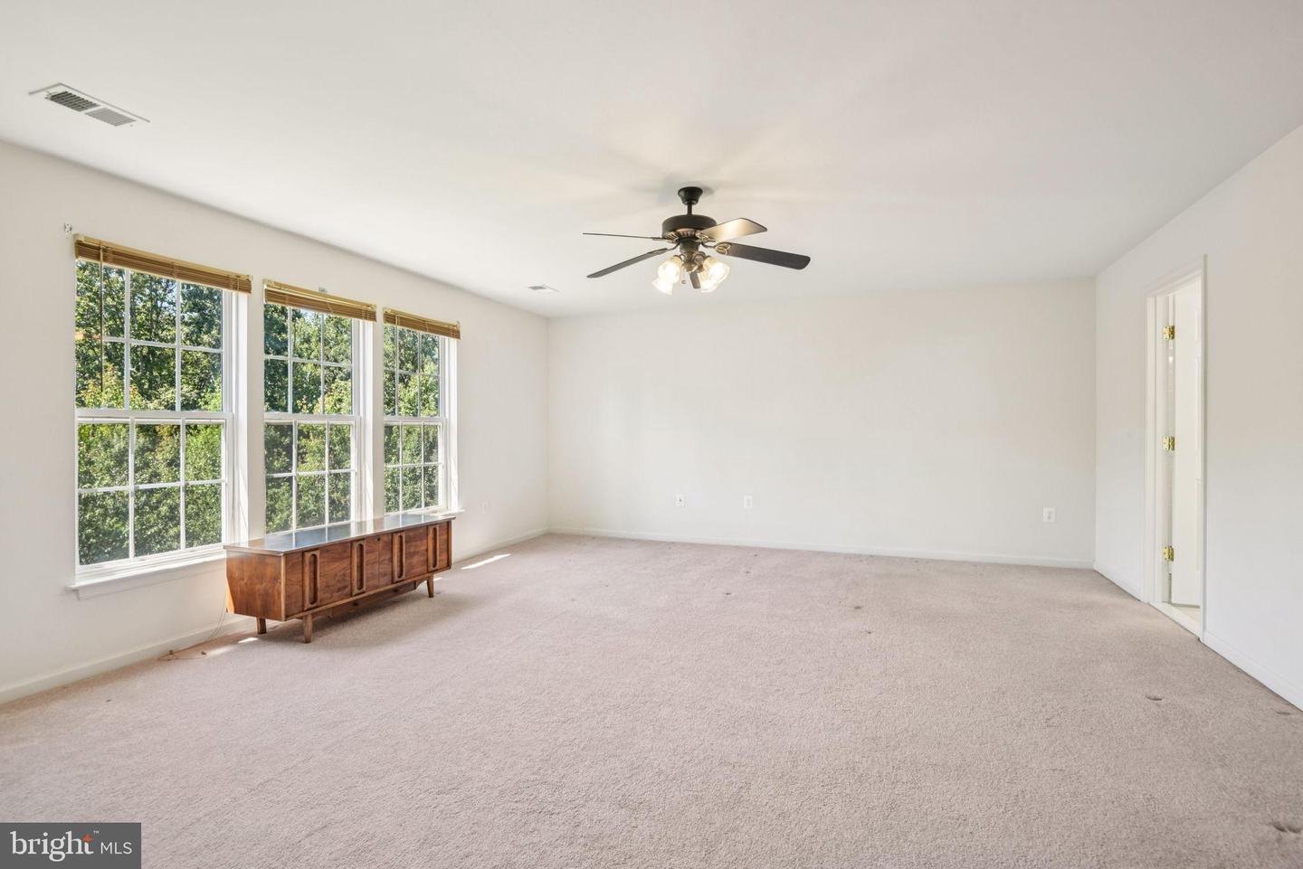 9311 LAUREL OAK DR, FREDERICKSBURG, Virginia 22407, 4 Bedrooms Bedrooms, 8 Rooms Rooms,3 BathroomsBathrooms,Residential,For sale,9311 LAUREL OAK DR,VASP2035238 MLS # VASP2035238