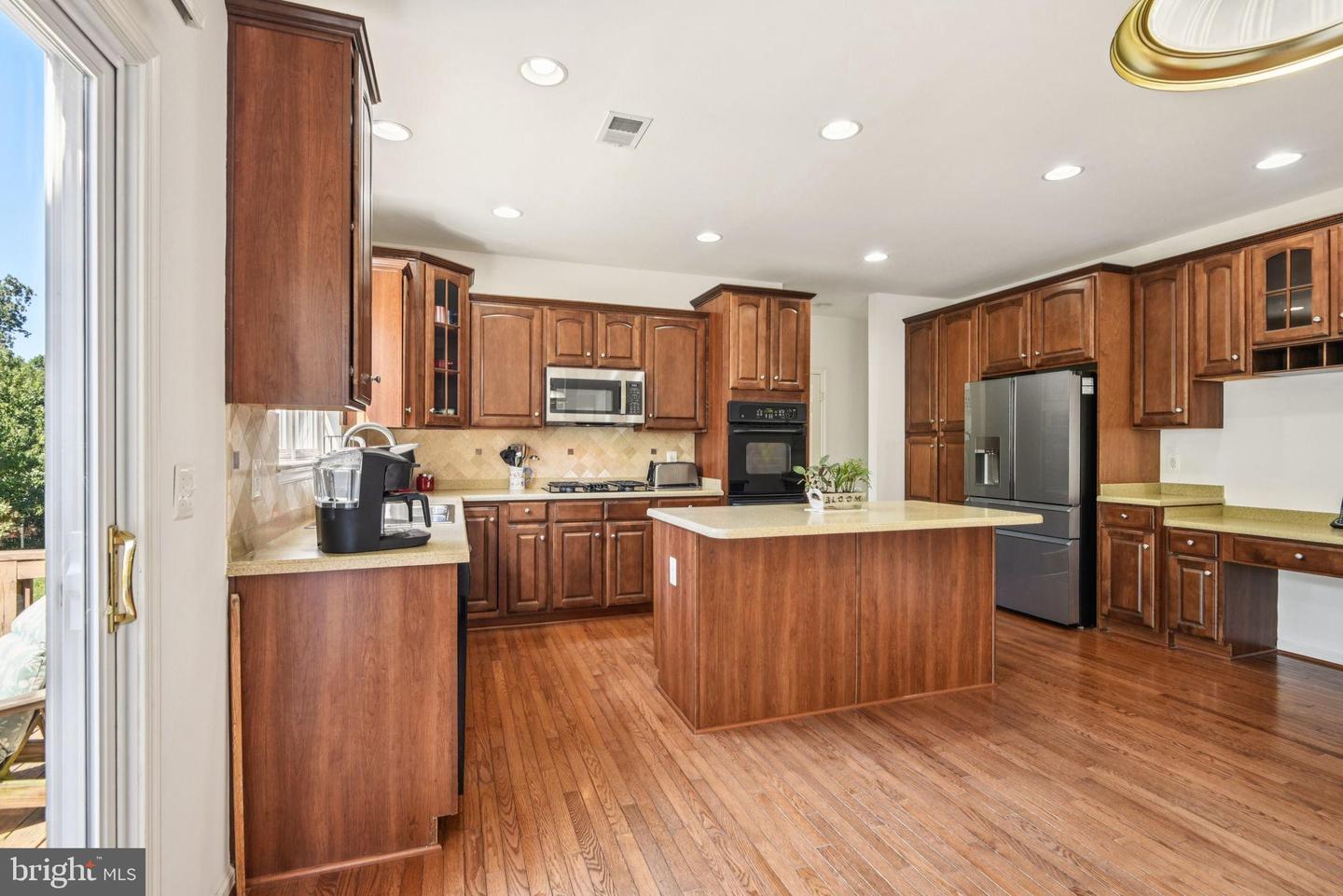 9311 LAUREL OAK DR, FREDERICKSBURG, Virginia 22407, 4 Bedrooms Bedrooms, 8 Rooms Rooms,3 BathroomsBathrooms,Residential,For sale,9311 LAUREL OAK DR,VASP2035238 MLS # VASP2035238