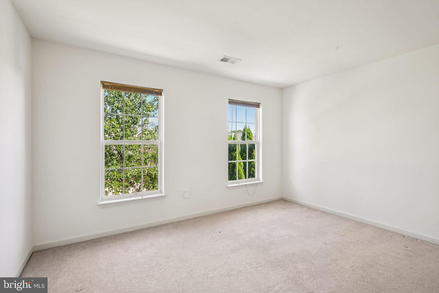 9311 LAUREL OAK DR, FREDERICKSBURG, Virginia 22407, 4 Bedrooms Bedrooms, 8 Rooms Rooms,3 BathroomsBathrooms,Residential,For sale,9311 LAUREL OAK DR,VASP2035238 MLS # VASP2035238