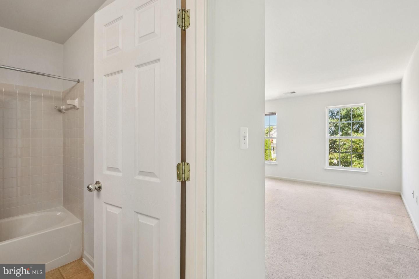 9311 LAUREL OAK DR, FREDERICKSBURG, Virginia 22407, 4 Bedrooms Bedrooms, 8 Rooms Rooms,3 BathroomsBathrooms,Residential,For sale,9311 LAUREL OAK DR,VASP2035238 MLS # VASP2035238