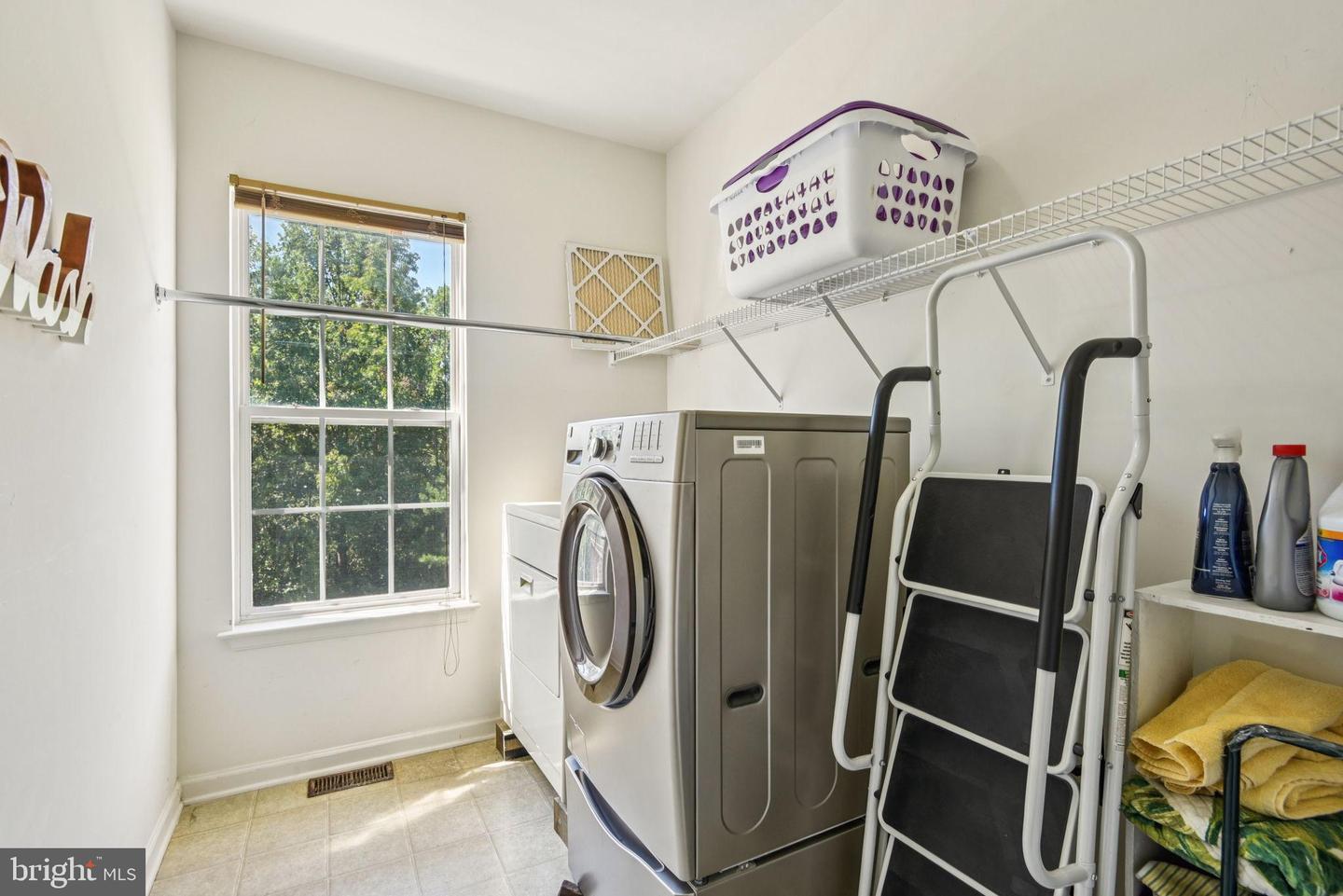 9311 LAUREL OAK DR, FREDERICKSBURG, Virginia 22407, 4 Bedrooms Bedrooms, 8 Rooms Rooms,3 BathroomsBathrooms,Residential,For sale,9311 LAUREL OAK DR,VASP2035238 MLS # VASP2035238