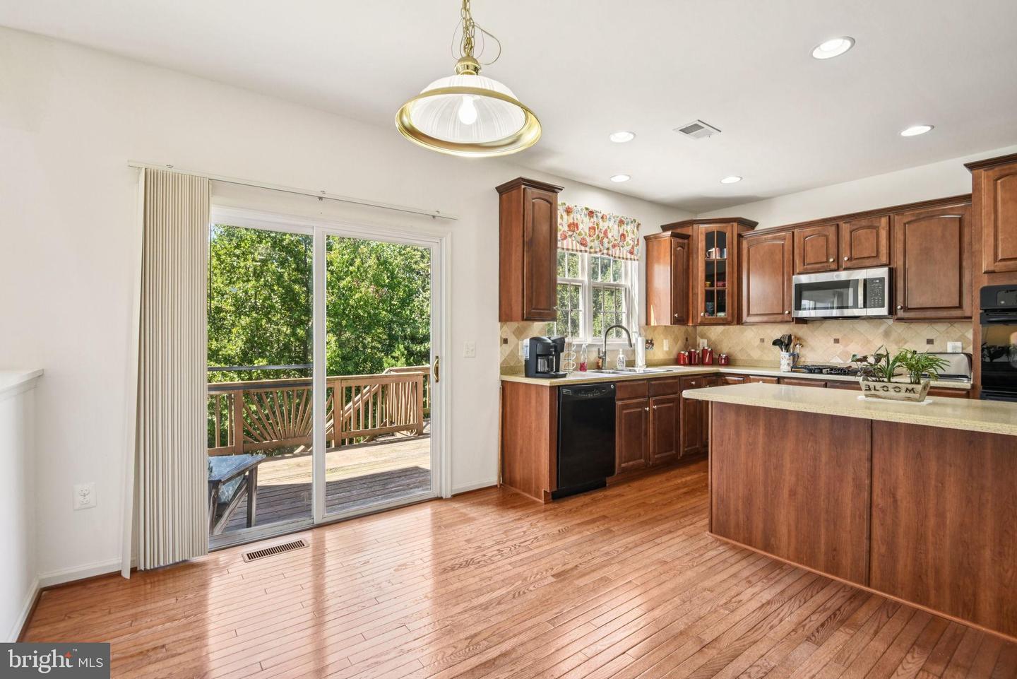 9311 LAUREL OAK DR, FREDERICKSBURG, Virginia 22407, 4 Bedrooms Bedrooms, 8 Rooms Rooms,3 BathroomsBathrooms,Residential,For sale,9311 LAUREL OAK DR,VASP2035238 MLS # VASP2035238