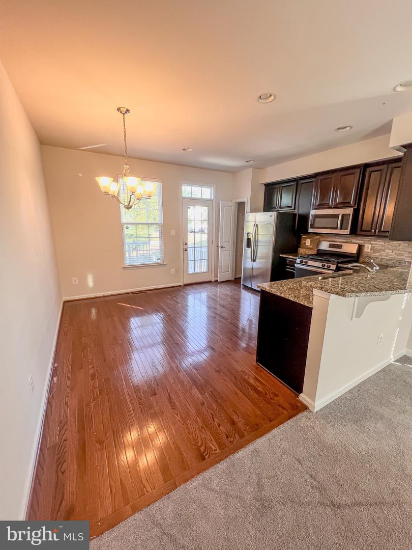 211 STREAMVIEW DR, FREDERICKSBURG, Virginia 22405, 3 Bedrooms Bedrooms, 8 Rooms Rooms,3 BathroomsBathrooms,Residential,For sale,211 STREAMVIEW DR,VAST2041694 MLS # VAST2041694