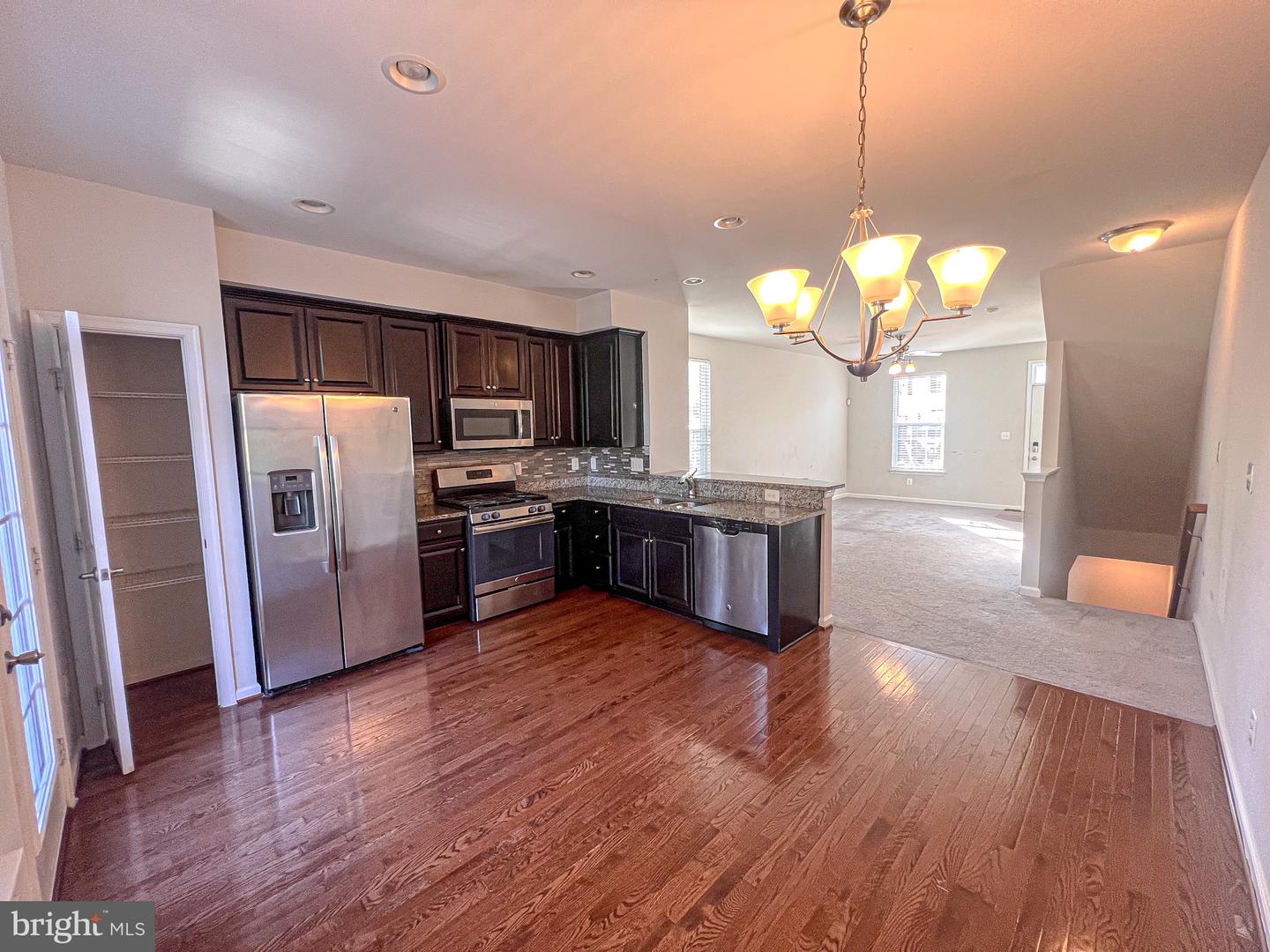 211 STREAMVIEW DR, FREDERICKSBURG, Virginia 22405, 3 Bedrooms Bedrooms, 8 Rooms Rooms,3 BathroomsBathrooms,Residential,For sale,211 STREAMVIEW DR,VAST2041694 MLS # VAST2041694