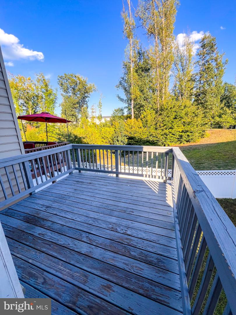 211 STREAMVIEW DR, FREDERICKSBURG, Virginia 22405, 3 Bedrooms Bedrooms, 8 Rooms Rooms,3 BathroomsBathrooms,Residential,For sale,211 STREAMVIEW DR,VAST2041694 MLS # VAST2041694