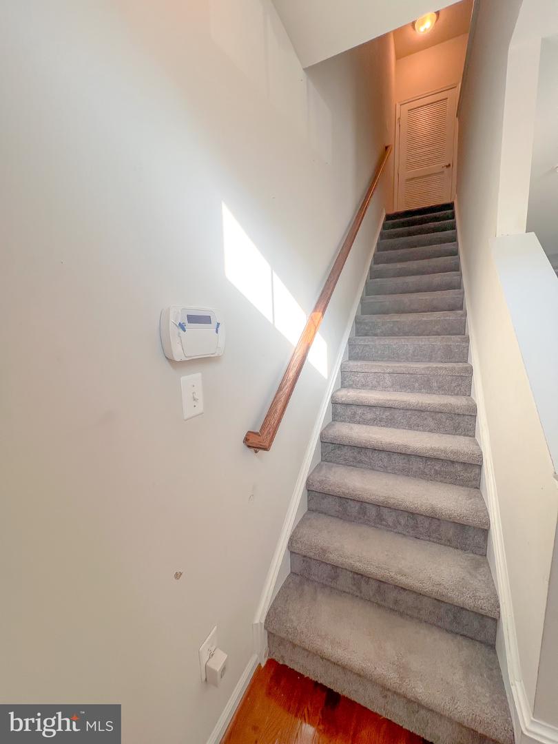 211 STREAMVIEW DR, FREDERICKSBURG, Virginia 22405, 3 Bedrooms Bedrooms, 8 Rooms Rooms,3 BathroomsBathrooms,Residential,For sale,211 STREAMVIEW DR,VAST2041694 MLS # VAST2041694