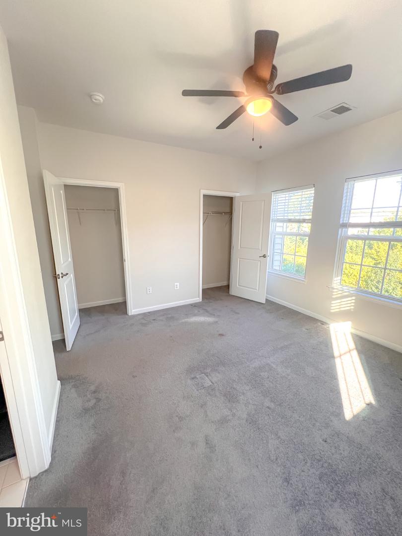 211 STREAMVIEW DR, FREDERICKSBURG, Virginia 22405, 3 Bedrooms Bedrooms, 8 Rooms Rooms,3 BathroomsBathrooms,Residential,For sale,211 STREAMVIEW DR,VAST2041694 MLS # VAST2041694