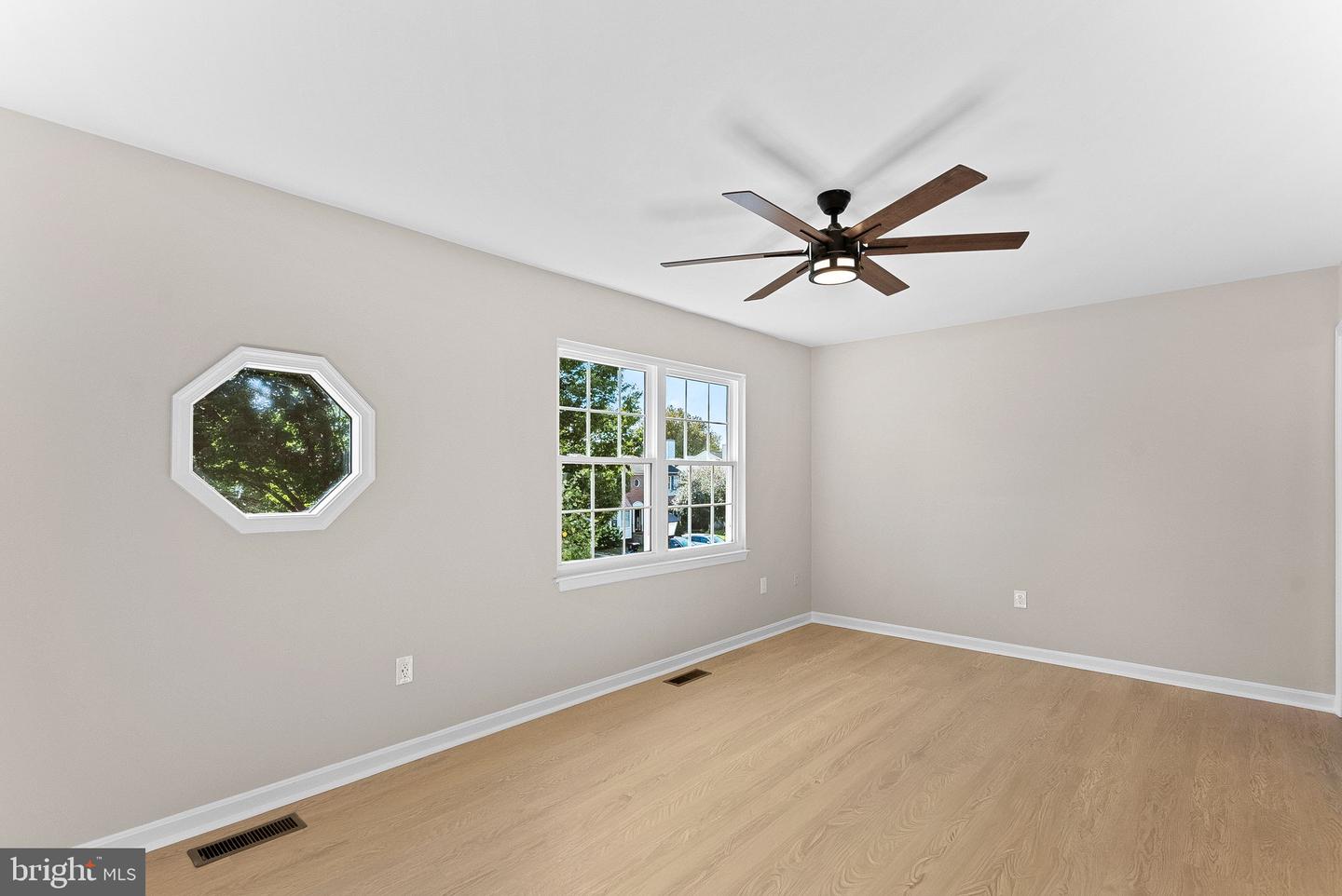 908 SMARTTS LN NE, LEESBURG, Virginia 20176, 3 Bedrooms Bedrooms, ,2 BathroomsBathrooms,Residential,For sale,908 SMARTTS LN NE,VALO2104300 MLS # VALO2104300