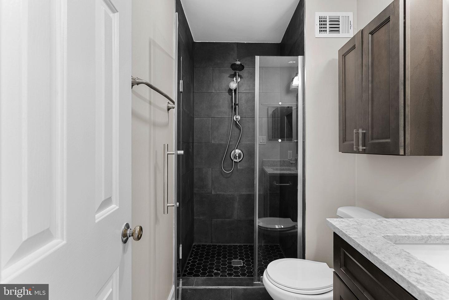 908 SMARTTS LN NE, LEESBURG, Virginia 20176, 3 Bedrooms Bedrooms, ,2 BathroomsBathrooms,Residential,For sale,908 SMARTTS LN NE,VALO2104300 MLS # VALO2104300