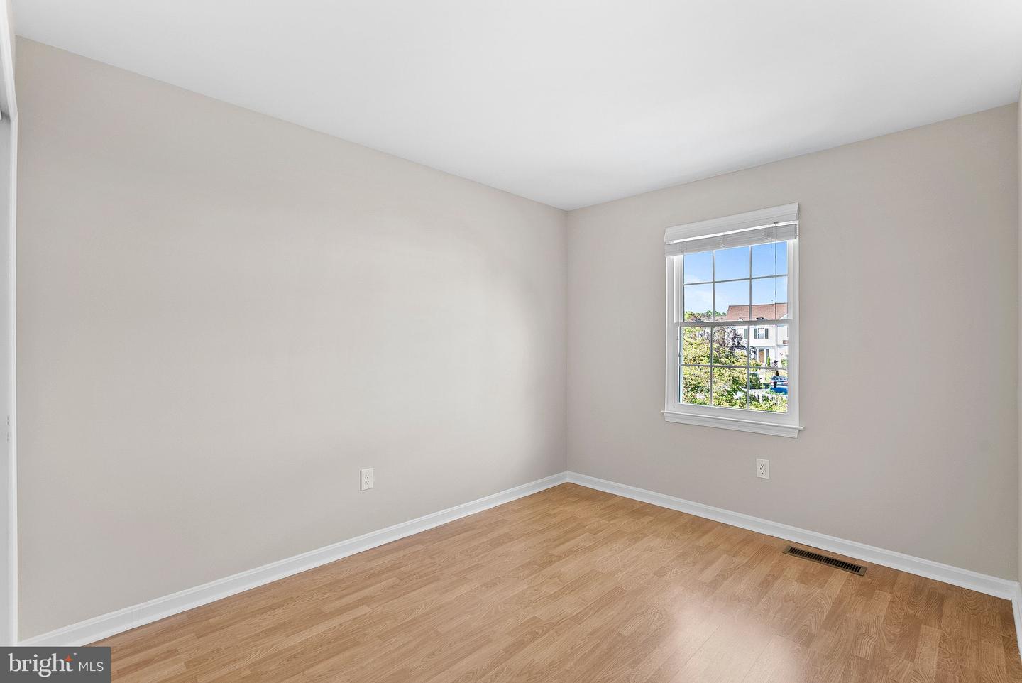 908 SMARTTS LN NE, LEESBURG, Virginia 20176, 3 Bedrooms Bedrooms, ,2 BathroomsBathrooms,Residential,For sale,908 SMARTTS LN NE,VALO2104300 MLS # VALO2104300