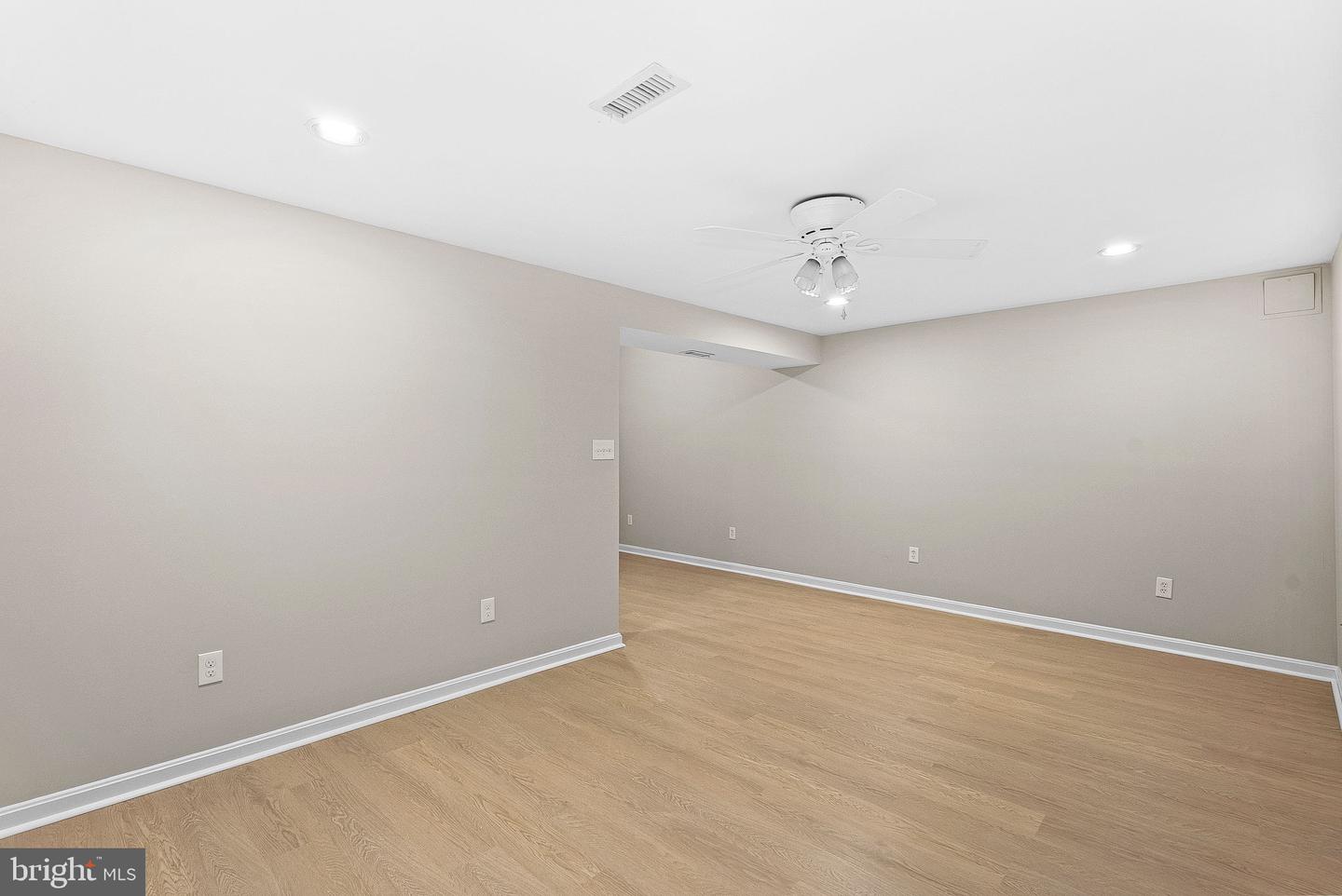 908 SMARTTS LN NE, LEESBURG, Virginia 20176, 3 Bedrooms Bedrooms, ,2 BathroomsBathrooms,Residential,For sale,908 SMARTTS LN NE,VALO2104300 MLS # VALO2104300