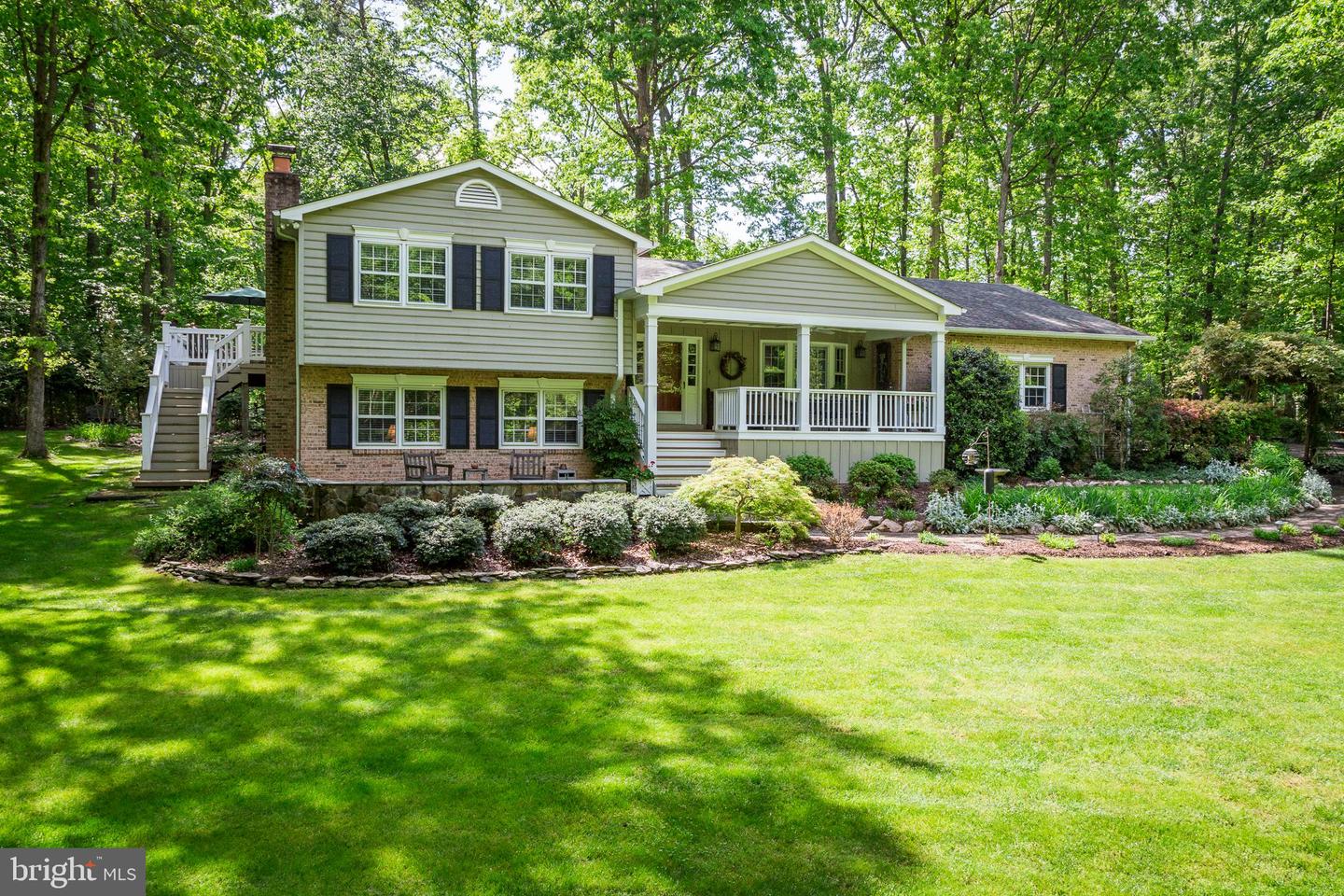 11905 CUB CT, FAIRFAX STATION, Virginia 22039, 4 Bedrooms Bedrooms, ,2 BathroomsBathrooms,Residential,For sale,11905 CUB CT,VAFX2260708 MLS # VAFX2260708