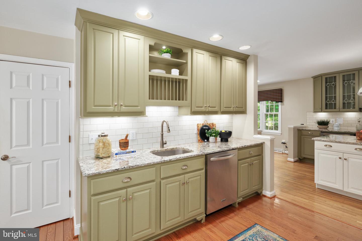 11905 CUB CT, FAIRFAX STATION, Virginia 22039, 4 Bedrooms Bedrooms, ,2 BathroomsBathrooms,Residential,For sale,11905 CUB CT,VAFX2260708 MLS # VAFX2260708
