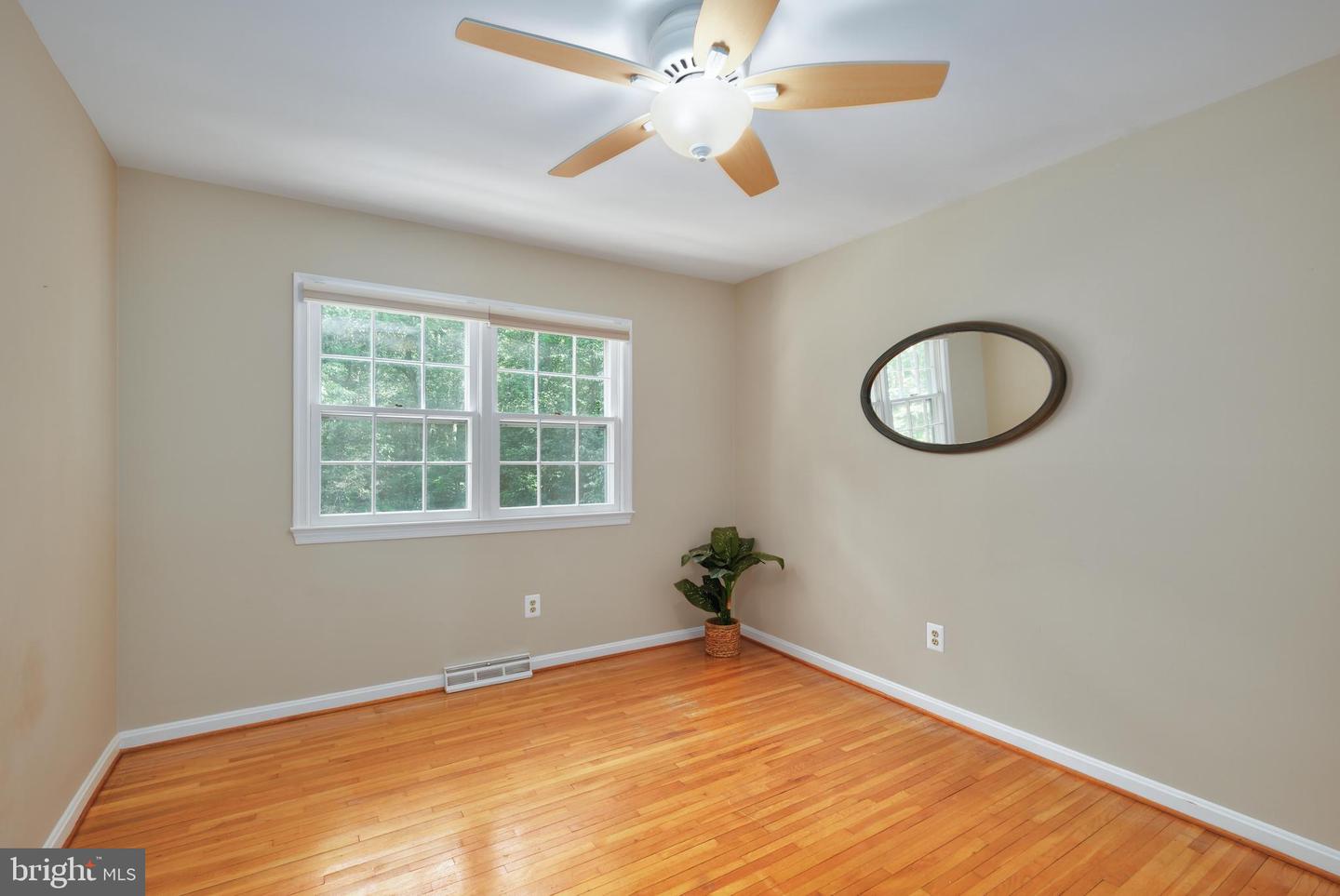 11905 CUB CT, FAIRFAX STATION, Virginia 22039, 4 Bedrooms Bedrooms, ,2 BathroomsBathrooms,Residential,For sale,11905 CUB CT,VAFX2260708 MLS # VAFX2260708