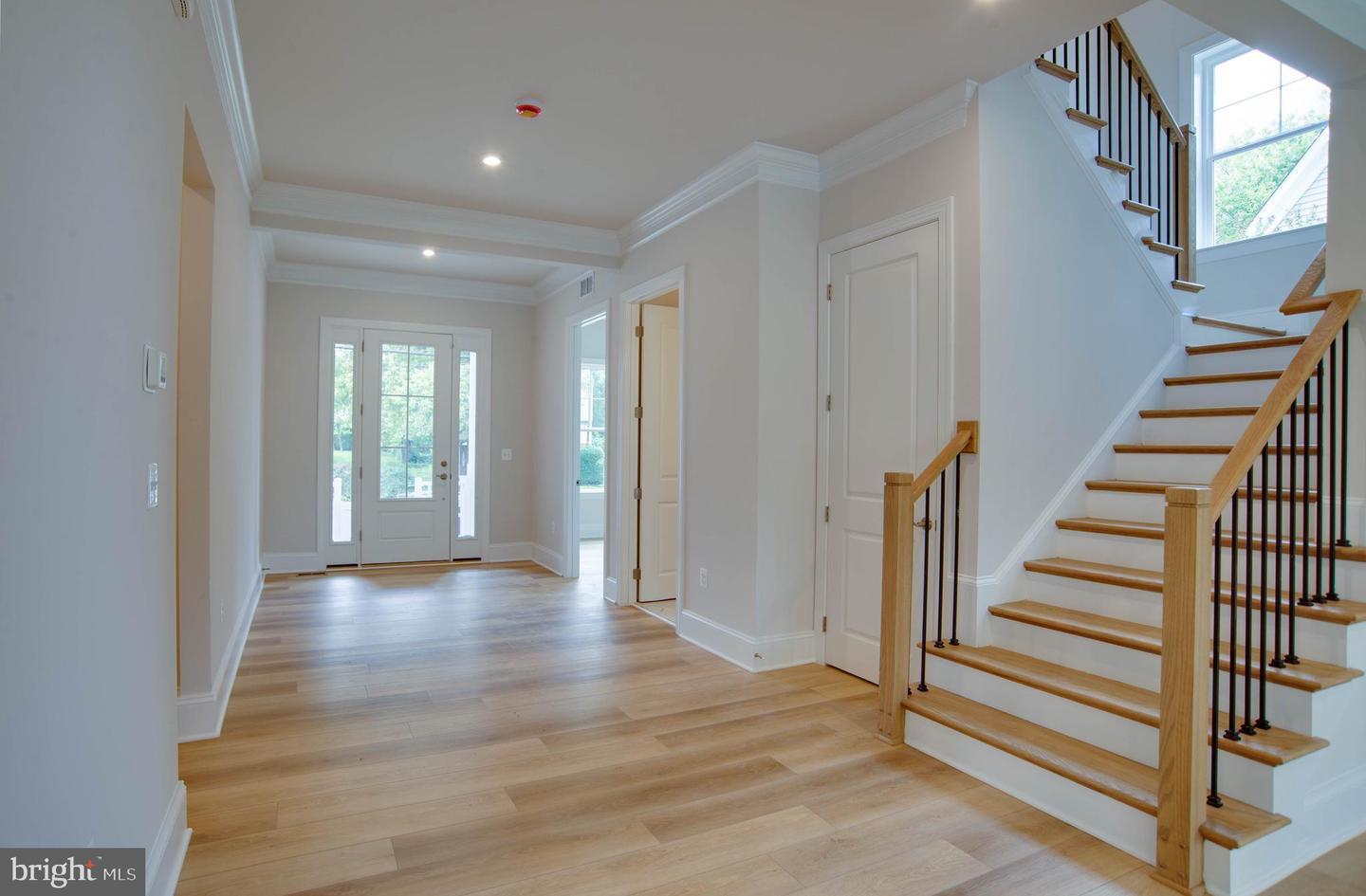 1419 COTTAGE ST SW, VIENNA, Virginia 22180, 6 Bedrooms Bedrooms, ,5 BathroomsBathrooms,Residential,For sale,1419 COTTAGE ST SW,VAFX2260792 MLS # VAFX2260792