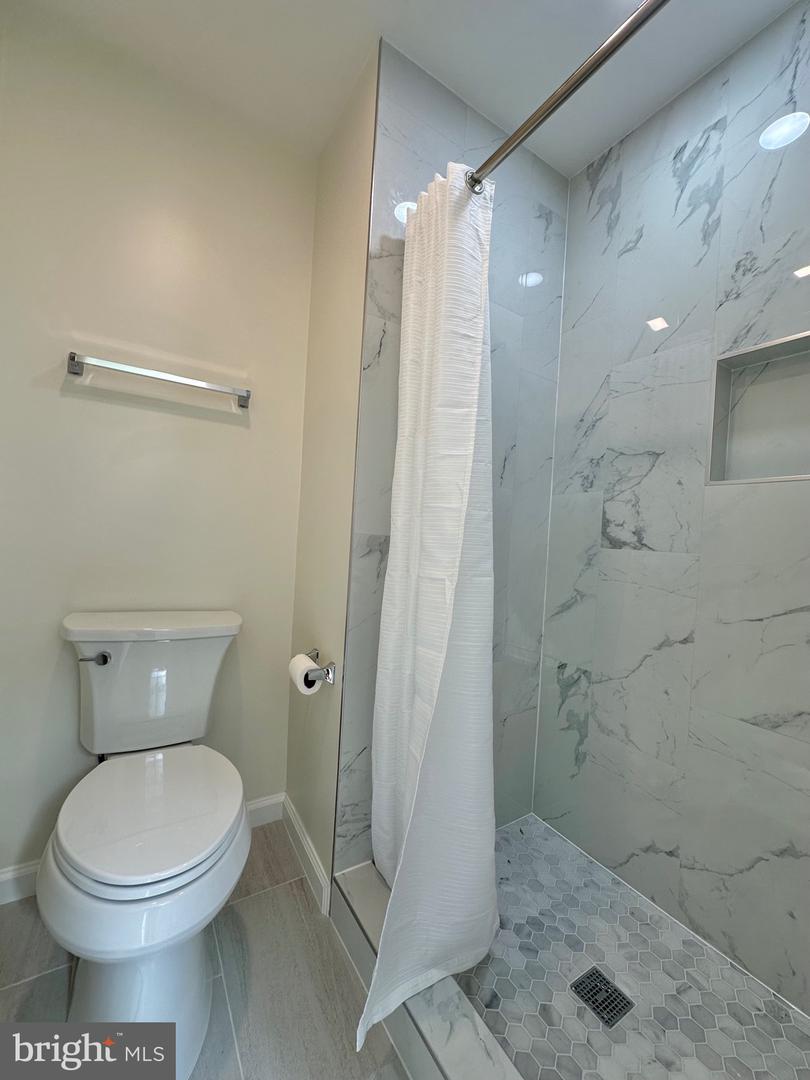 4410 WOODCHUCK CT, ANNANDALE, Virginia 22003, 4 Bedrooms Bedrooms, ,2 BathroomsBathrooms,Residential,For sale,4410 WOODCHUCK CT,VAFX2260994 MLS # VAFX2260994