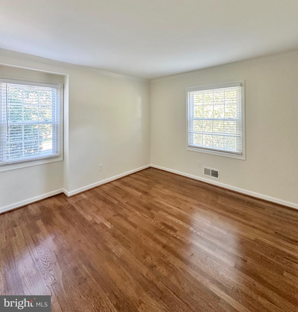 4410 WOODCHUCK CT, ANNANDALE, Virginia 22003, 4 Bedrooms Bedrooms, ,2 BathroomsBathrooms,Residential,For sale,4410 WOODCHUCK CT,VAFX2260994 MLS # VAFX2260994