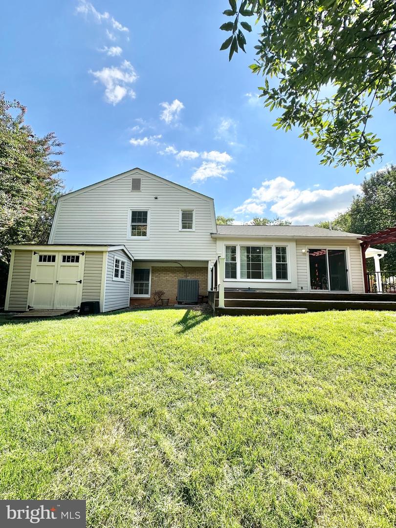 4410 WOODCHUCK CT, ANNANDALE, Virginia 22003, 4 Bedrooms Bedrooms, ,2 BathroomsBathrooms,Residential,For sale,4410 WOODCHUCK CT,VAFX2260994 MLS # VAFX2260994