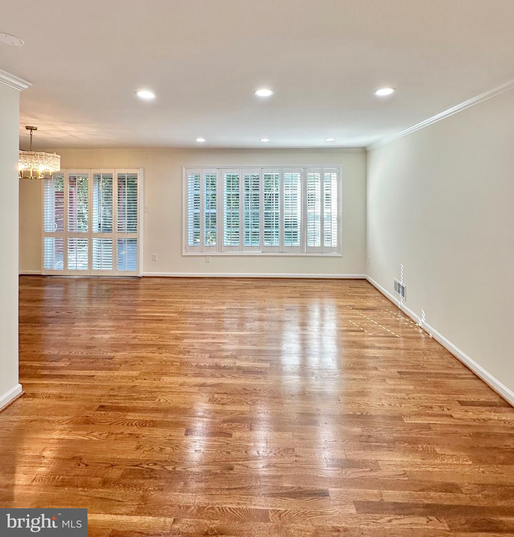4410 WOODCHUCK CT, ANNANDALE, Virginia 22003, 4 Bedrooms Bedrooms, ,2 BathroomsBathrooms,Residential,For sale,4410 WOODCHUCK CT,VAFX2260994 MLS # VAFX2260994
