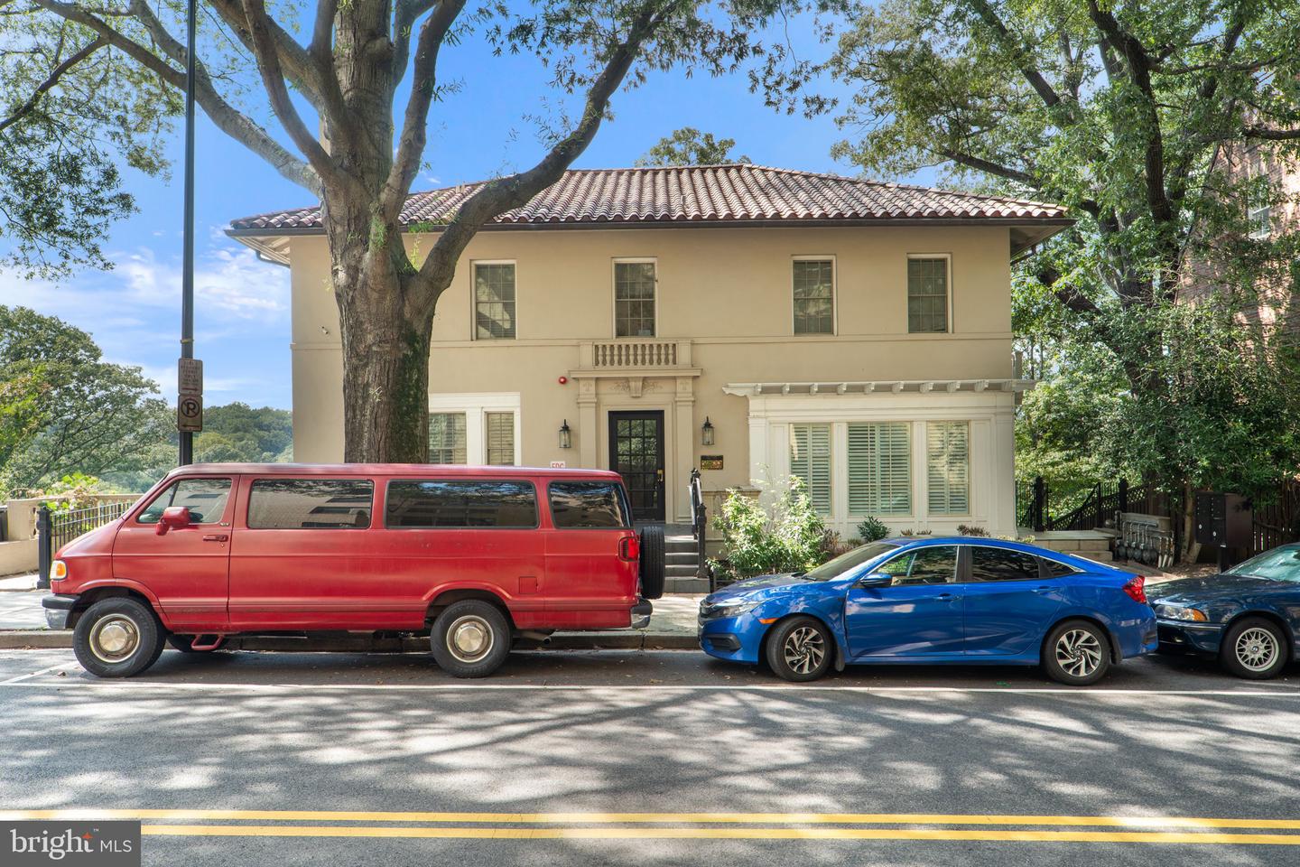 2800 ADAMS MILL RD NW #3, WASHINGTON, District Of Columbia 20009, 3 Bedrooms Bedrooms, ,2 BathroomsBathrooms,Residential,For sale,2800 ADAMS MILL RD NW #3,DCDC2215034 MLS # DCDC2215034