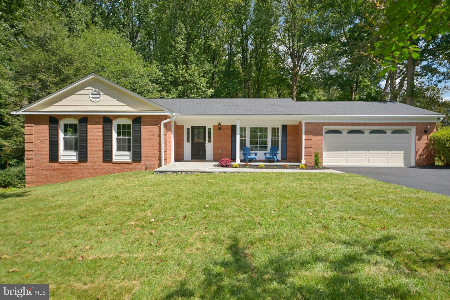 1829 HORSEBACK TRL, VIENNA, Virginia 22182, 4 Bedrooms Bedrooms, 16 Rooms Rooms,4 BathroomsBathrooms,Residential,For sale,1829 HORSEBACK TRL,VAFX2261254 MLS # VAFX2261254