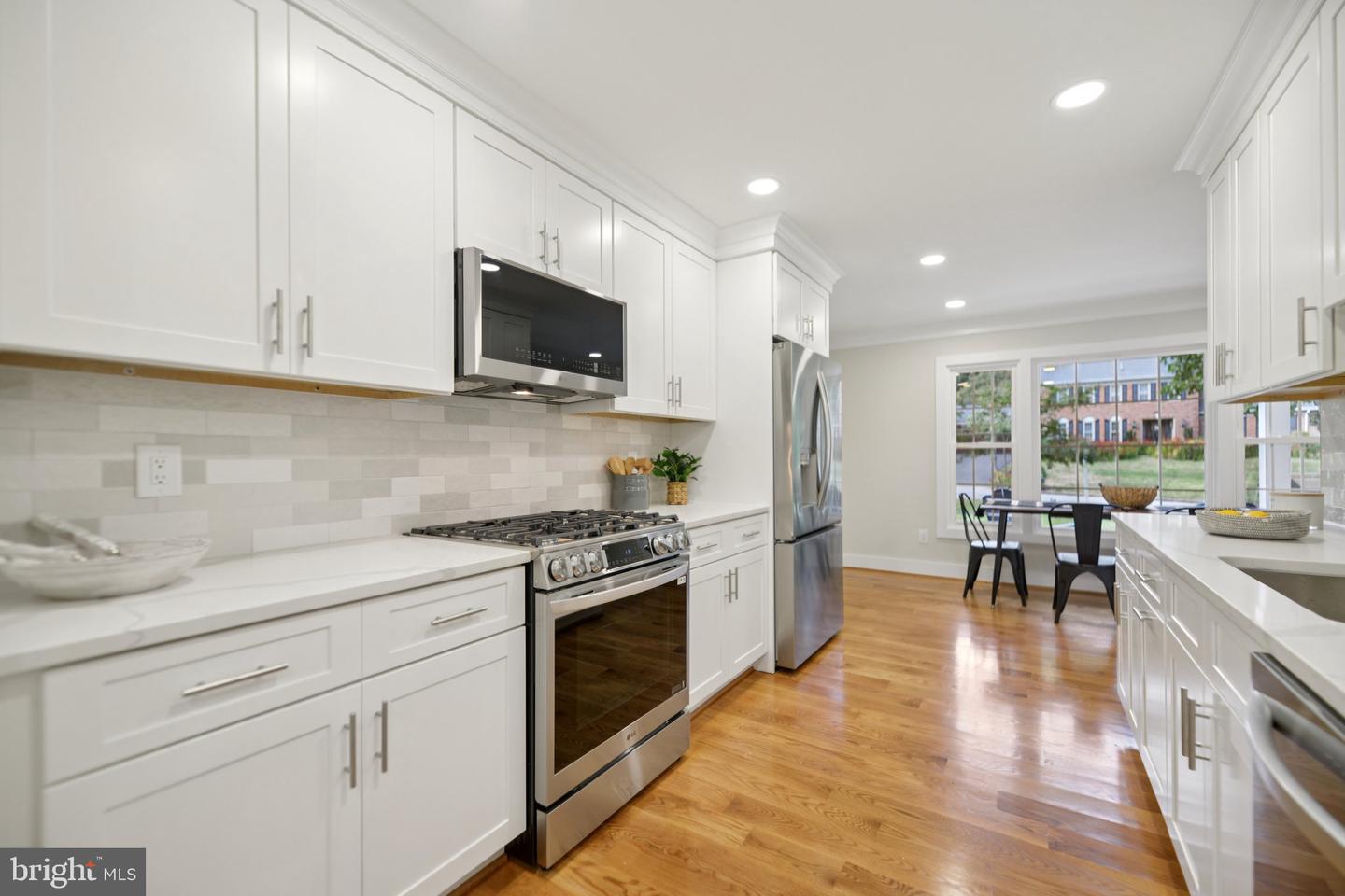 1829 HORSEBACK TRL, VIENNA, Virginia 22182, 4 Bedrooms Bedrooms, 16 Rooms Rooms,4 BathroomsBathrooms,Residential,For sale,1829 HORSEBACK TRL,VAFX2261254 MLS # VAFX2261254