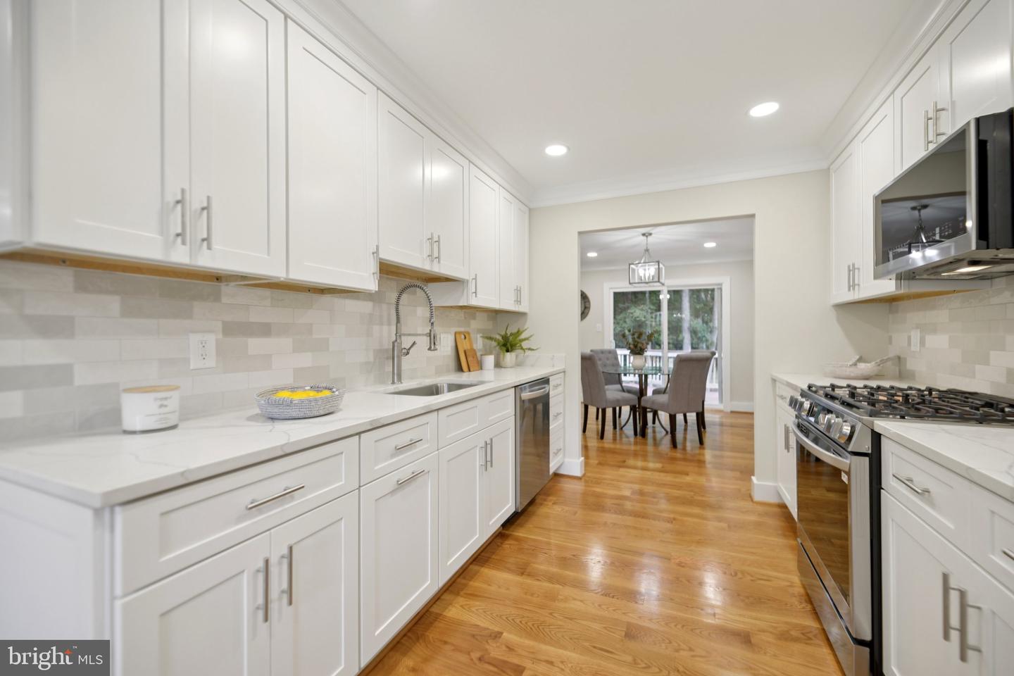 1829 HORSEBACK TRL, VIENNA, Virginia 22182, 4 Bedrooms Bedrooms, 16 Rooms Rooms,4 BathroomsBathrooms,Residential,For sale,1829 HORSEBACK TRL,VAFX2261254 MLS # VAFX2261254
