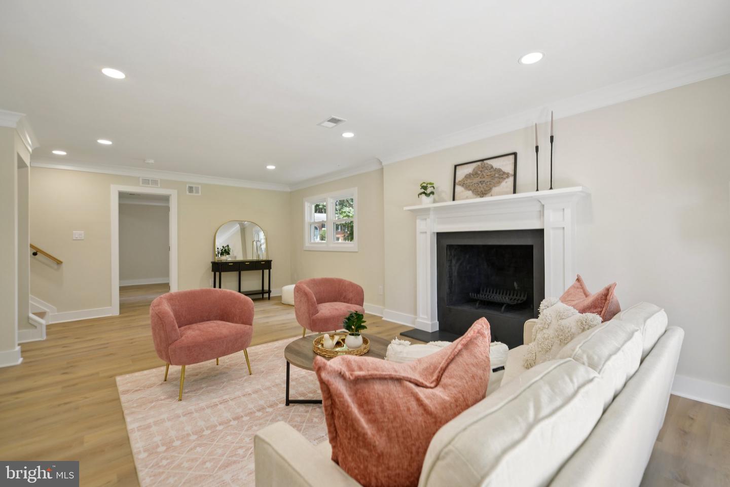 1829 HORSEBACK TRL, VIENNA, Virginia 22182, 4 Bedrooms Bedrooms, 16 Rooms Rooms,4 BathroomsBathrooms,Residential,For sale,1829 HORSEBACK TRL,VAFX2261254 MLS # VAFX2261254
