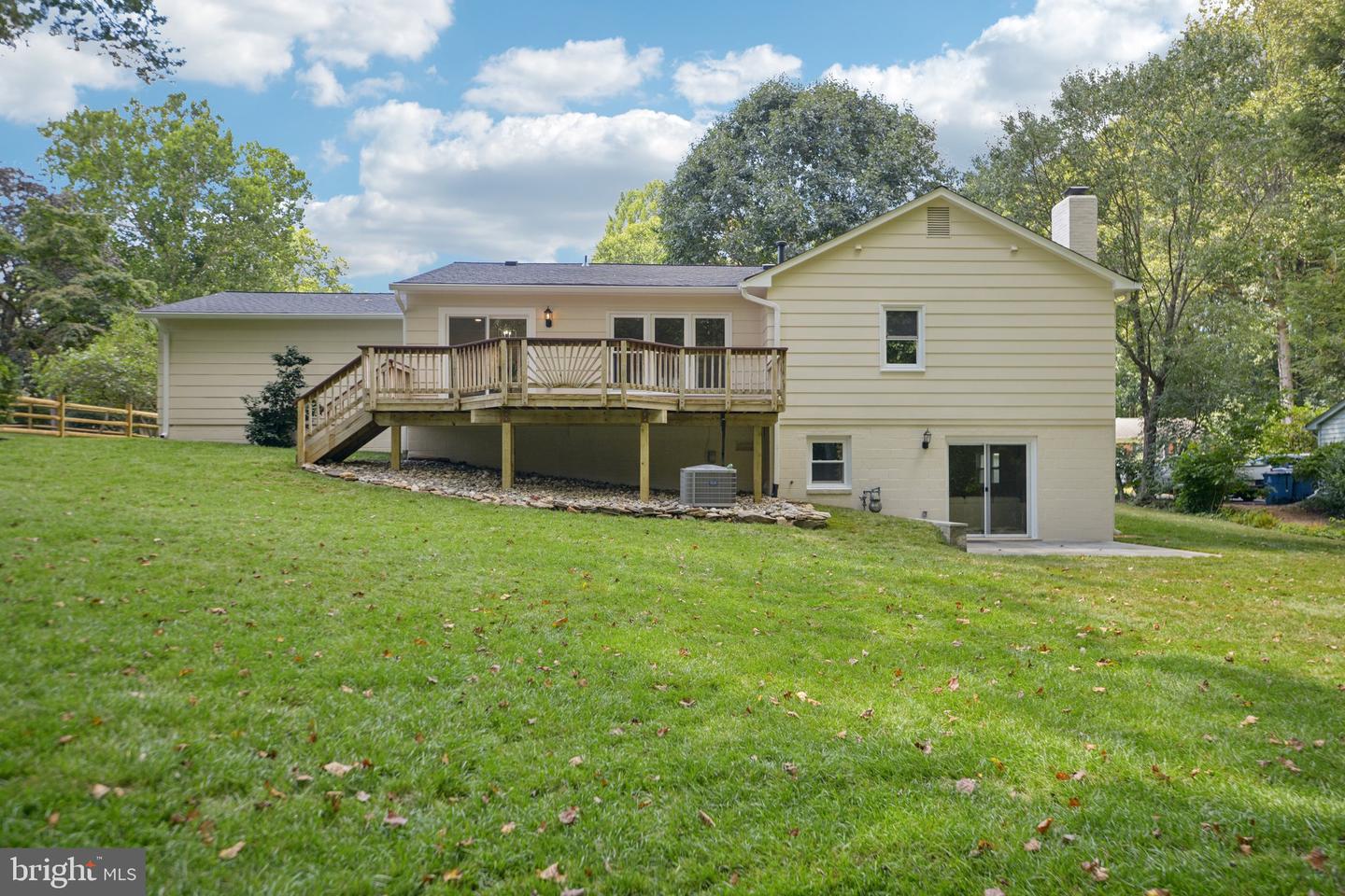 1829 HORSEBACK TRL, VIENNA, Virginia 22182, 4 Bedrooms Bedrooms, 16 Rooms Rooms,4 BathroomsBathrooms,Residential,For sale,1829 HORSEBACK TRL,VAFX2261254 MLS # VAFX2261254