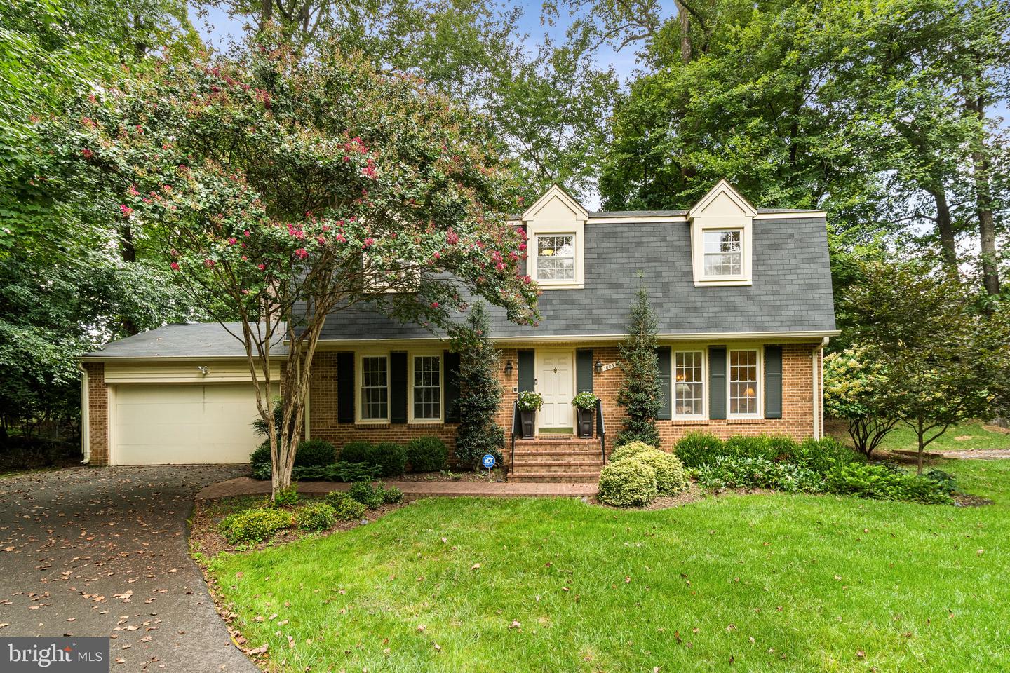 1005 KERGE CT SE, VIENNA, Virginia 22180, 5 Bedrooms Bedrooms, ,3 BathroomsBathrooms,Residential,For sale,1005 KERGE CT SE,VAFX2261324 MLS # VAFX2261324
