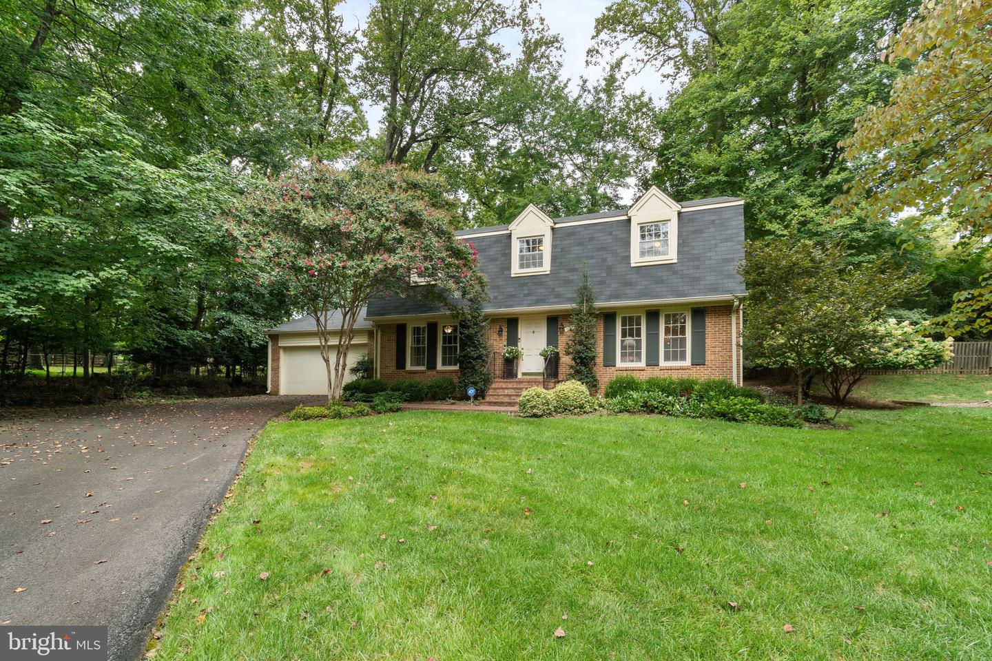1005 KERGE CT SE, VIENNA, Virginia 22180, 5 Bedrooms Bedrooms, ,3 BathroomsBathrooms,Residential,For sale,1005 KERGE CT SE,VAFX2261324 MLS # VAFX2261324