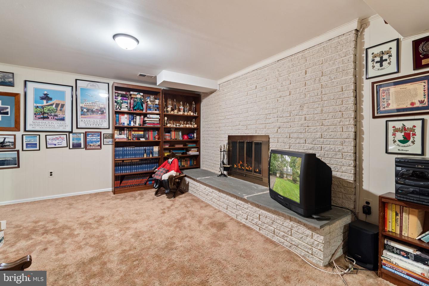 1005 KERGE CT SE, VIENNA, Virginia 22180, 5 Bedrooms Bedrooms, ,3 BathroomsBathrooms,Residential,For sale,1005 KERGE CT SE,VAFX2261324 MLS # VAFX2261324