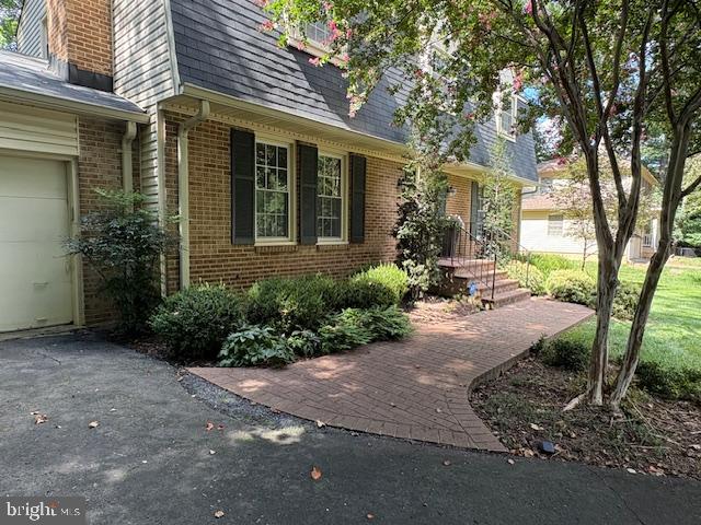 1005 KERGE CT SE, VIENNA, Virginia 22180, 5 Bedrooms Bedrooms, ,3 BathroomsBathrooms,Residential,For sale,1005 KERGE CT SE,VAFX2261324 MLS # VAFX2261324