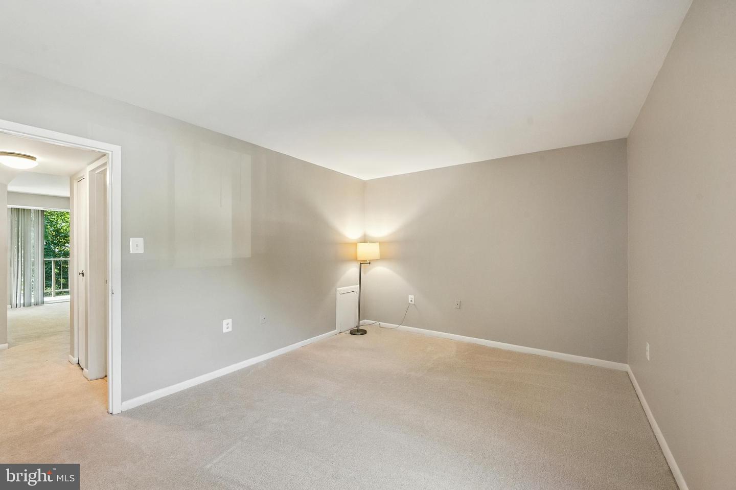 1536 NORTHGATE SQ #22A, RESTON, Virginia 20190, 1 Bedroom Bedrooms, 6 Rooms Rooms,1 BathroomBathrooms,Residential,For sale,1536 NORTHGATE SQ #22A,VAFX2261458 MLS # VAFX2261458