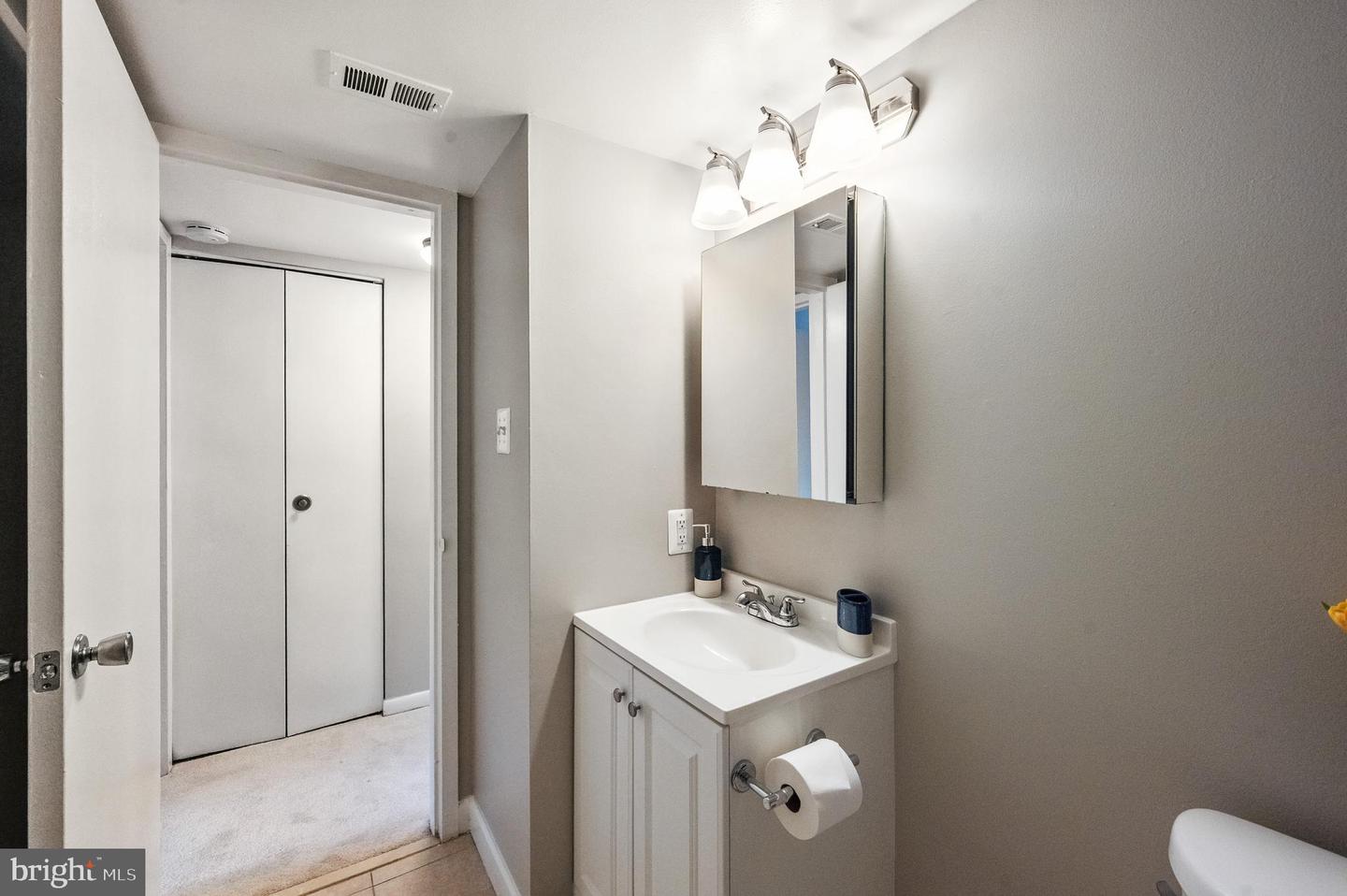 1536 NORTHGATE SQ #22A, RESTON, Virginia 20190, 1 Bedroom Bedrooms, 6 Rooms Rooms,1 BathroomBathrooms,Residential,For sale,1536 NORTHGATE SQ #22A,VAFX2261458 MLS # VAFX2261458