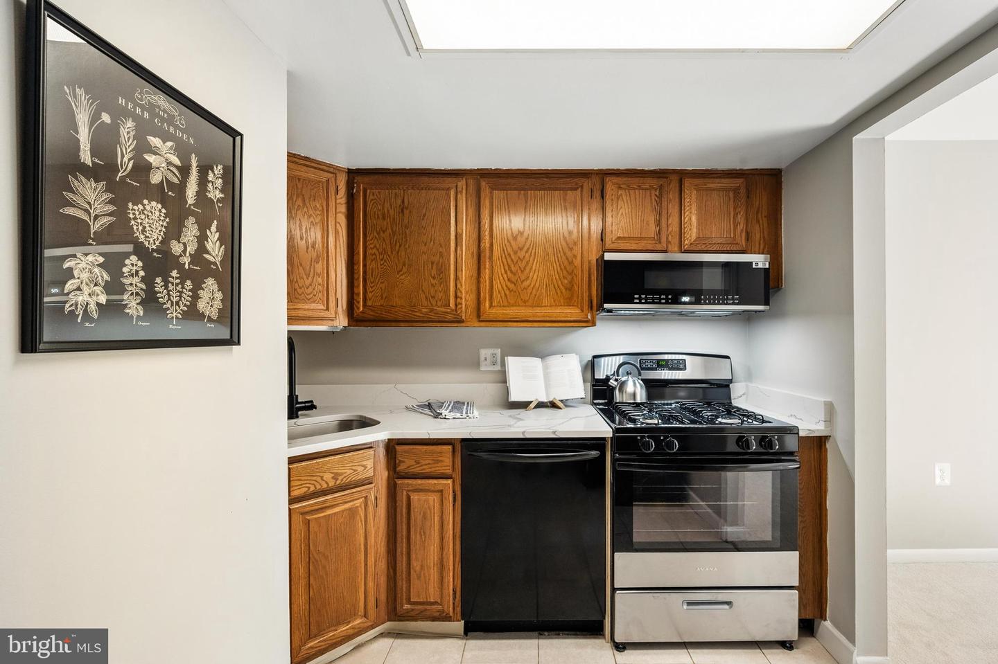 1536 NORTHGATE SQ #22A, RESTON, Virginia 20190, 1 Bedroom Bedrooms, 6 Rooms Rooms,1 BathroomBathrooms,Residential,For sale,1536 NORTHGATE SQ #22A,VAFX2261458 MLS # VAFX2261458