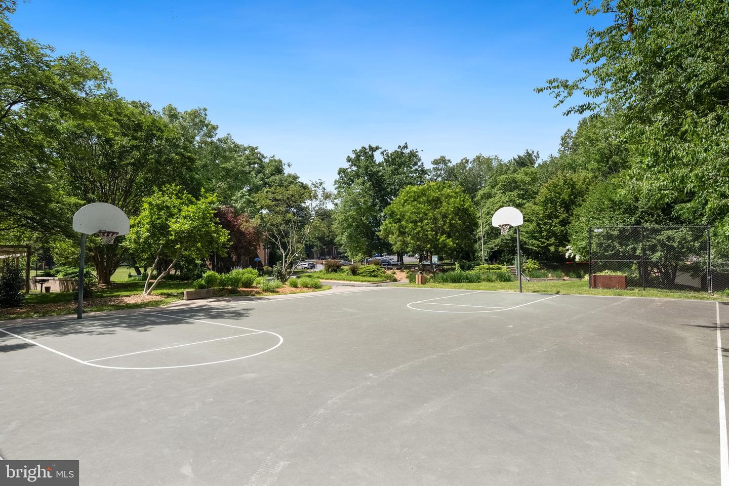 1536 NORTHGATE SQ #22A, RESTON, Virginia 20190, 1 Bedroom Bedrooms, 6 Rooms Rooms,1 BathroomBathrooms,Residential,For sale,1536 NORTHGATE SQ #22A,VAFX2261458 MLS # VAFX2261458