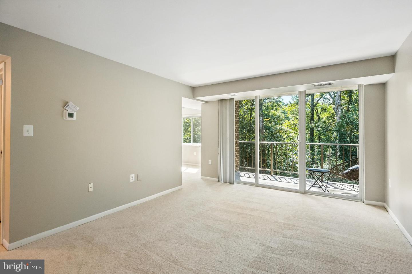 1536 NORTHGATE SQ #22A, RESTON, Virginia 20190, 1 Bedroom Bedrooms, 6 Rooms Rooms,1 BathroomBathrooms,Residential,For sale,1536 NORTHGATE SQ #22A,VAFX2261458 MLS # VAFX2261458