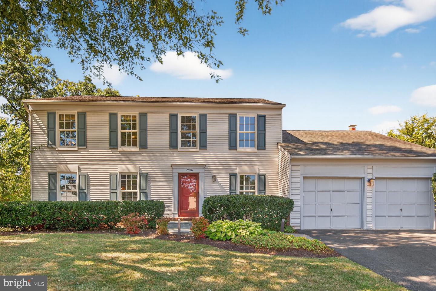 2908 ROBIN GLEN CT, HERNDON, Virginia 20171, 4 Bedrooms Bedrooms, ,3 BathroomsBathrooms,Residential,For sale,2908 ROBIN GLEN CT,VAFX2261612 MLS # VAFX2261612