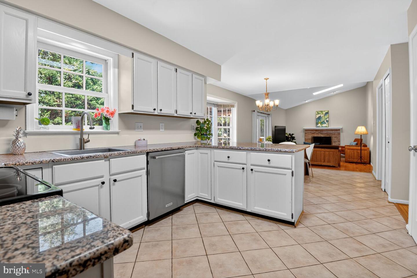 2908 ROBIN GLEN CT, HERNDON, Virginia 20171, 4 Bedrooms Bedrooms, ,3 BathroomsBathrooms,Residential,For sale,2908 ROBIN GLEN CT,VAFX2261612 MLS # VAFX2261612