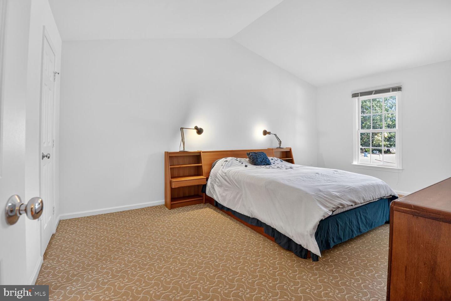 2908 ROBIN GLEN CT, HERNDON, Virginia 20171, 4 Bedrooms Bedrooms, ,3 BathroomsBathrooms,Residential,For sale,2908 ROBIN GLEN CT,VAFX2261612 MLS # VAFX2261612
